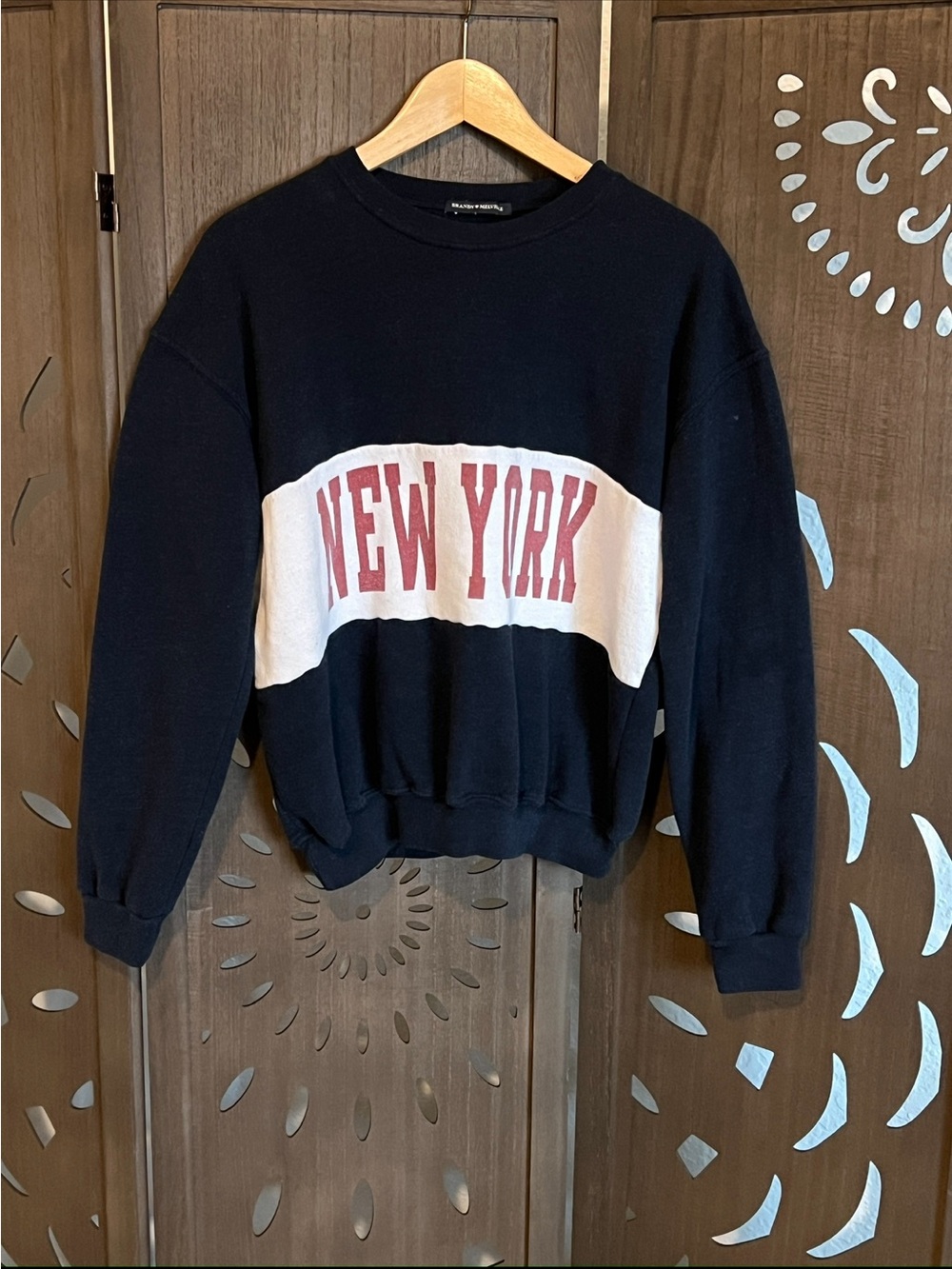 Black New York Graphic Crewneck Sweatshirt